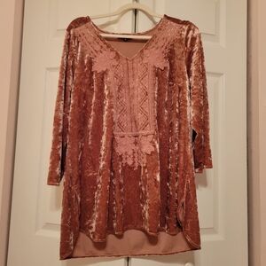 ANDREE BY UNIT Velvet Tunic in Dusty Rose